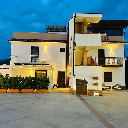 B&B Il Girasole Capo dʼOrlando Exterior foto