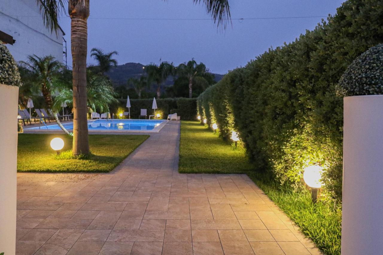 B&B Il Girasole Capo dʼOrlando Exterior foto