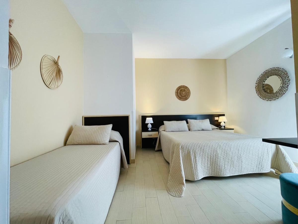 B&B Il Girasole Capo dʼOrlando Exterior foto