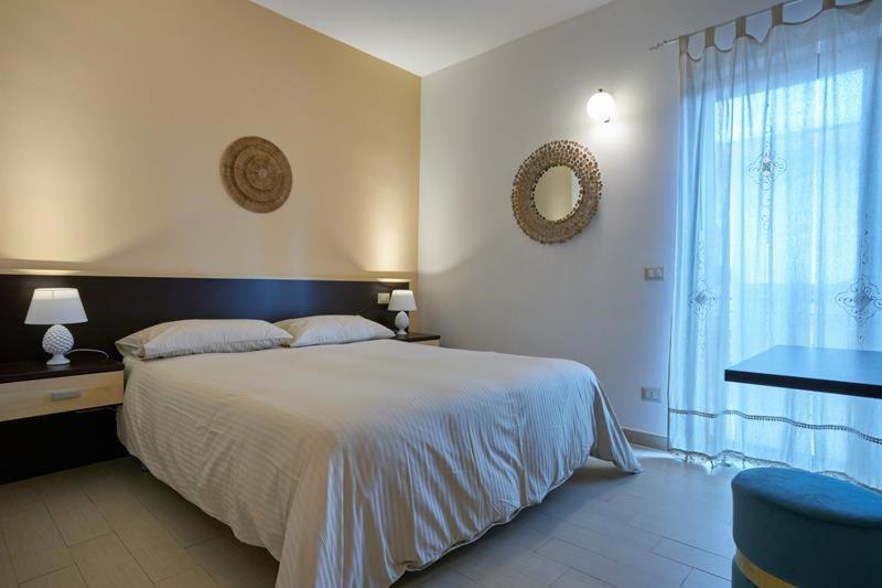 B&B Il Girasole Capo dʼOrlando Exterior foto